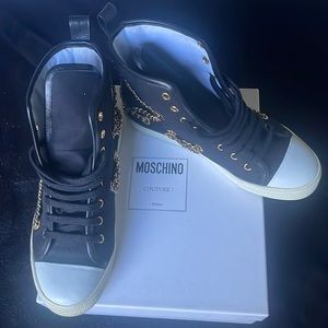 Women Moschino Sneakers